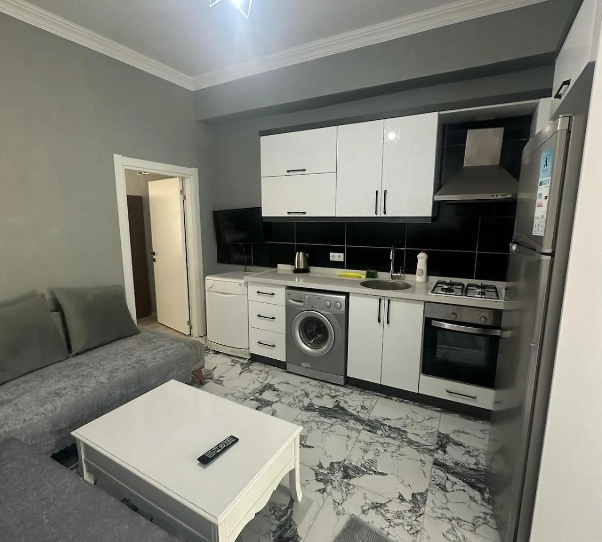 In The Center, 6-7 Minutes To The Airport, Close To The Sea And Coves Dalaman